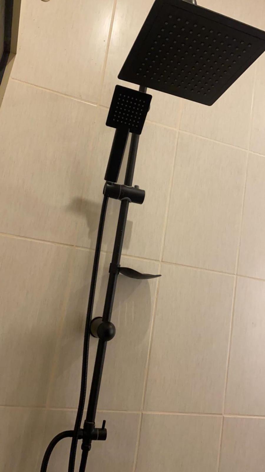 انيقة بصالة والدخول ذاتي Apartemen *